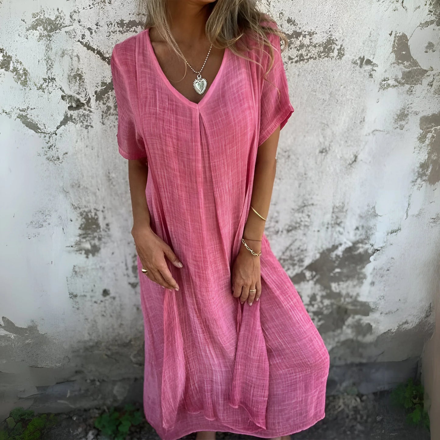 Solène – Robe midi décontractée à col en V