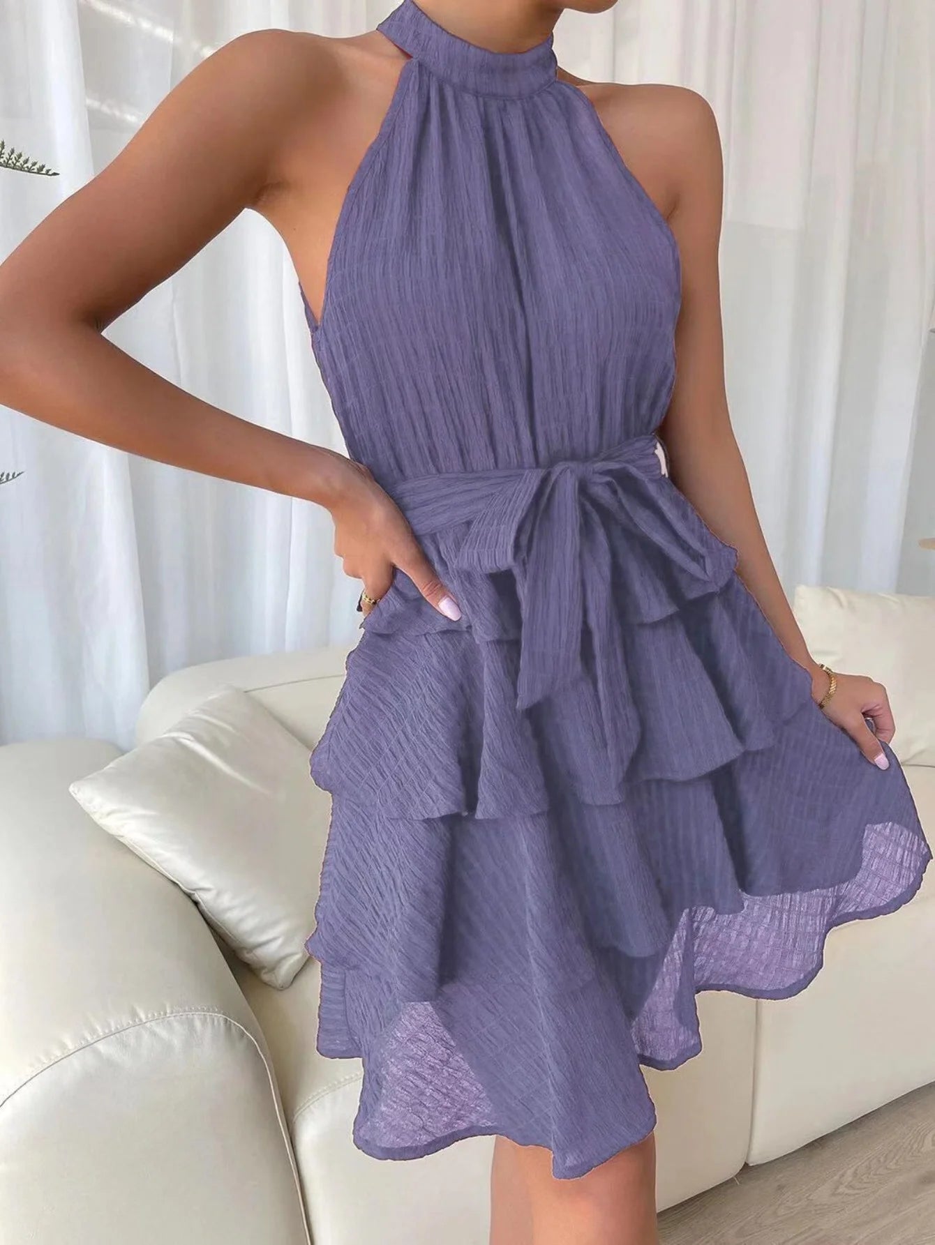 Orielle - Mini-robe sans manches à volants et volants
