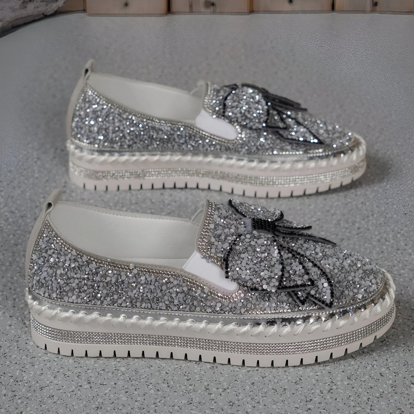 Isabeau – Mocassins décontractés ornés d'un nœud en strass
