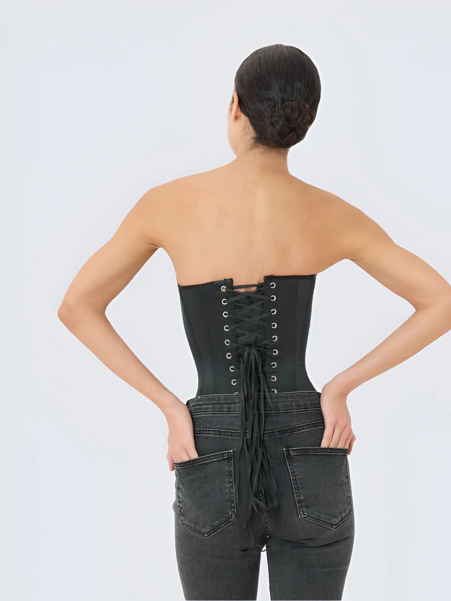 Séverine – Corset en maille transparente pour un look audacieux et élégant