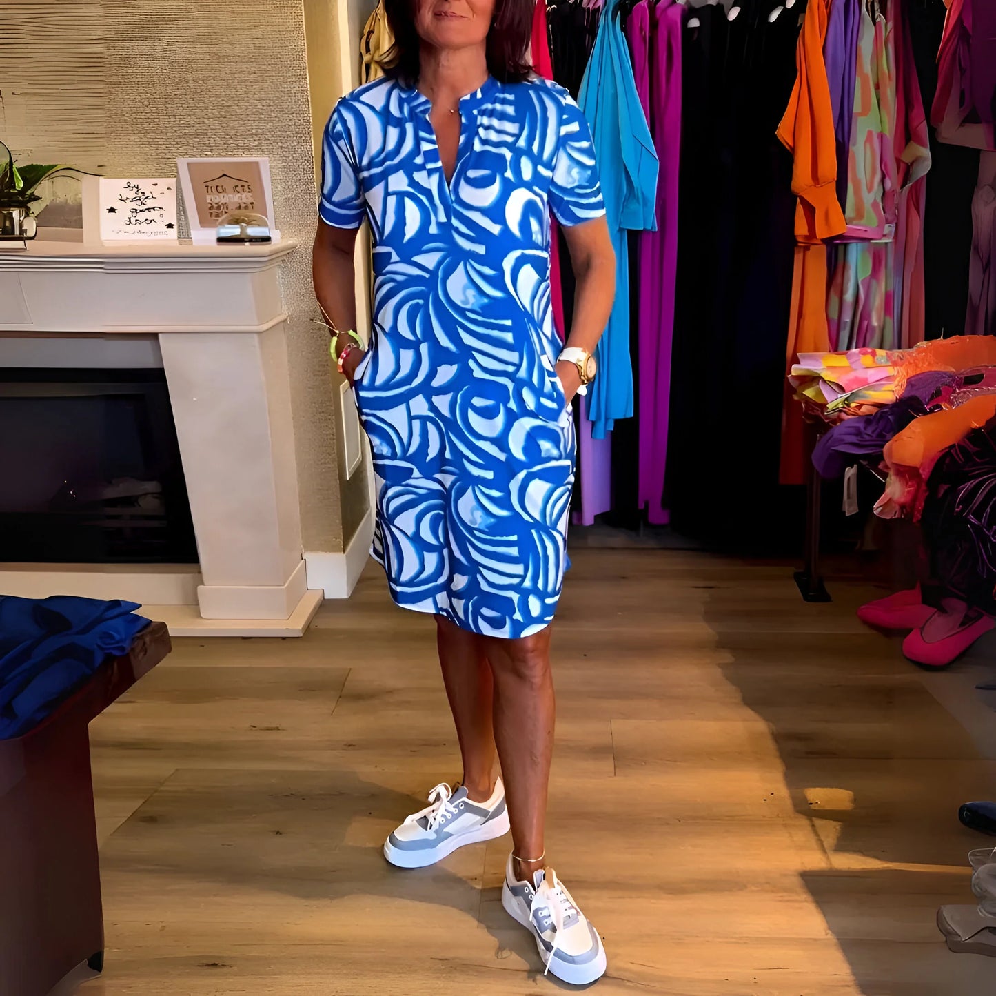 Maëlle – Robe d'été à col en V abstrait