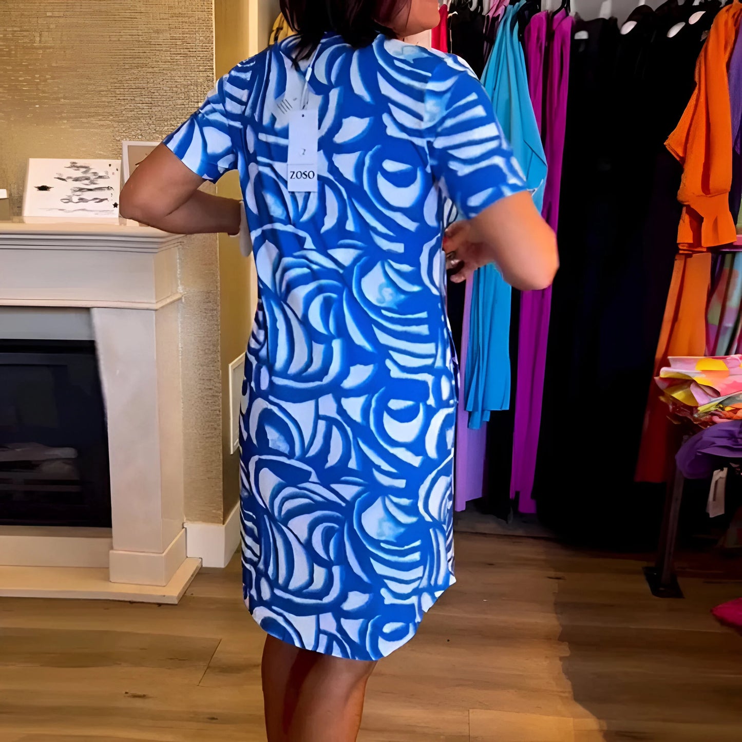Maëlle – Robe d'été à col en V abstrait