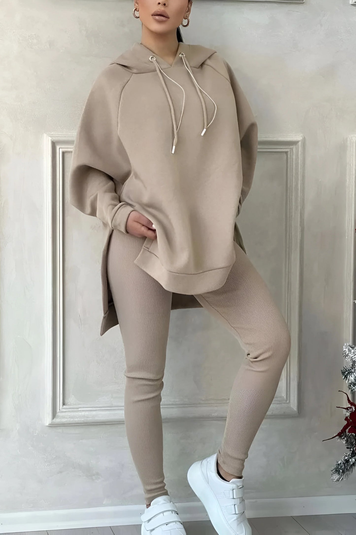 Sophie - Ensemble sweat à capuche et jogging à ourlet fendu