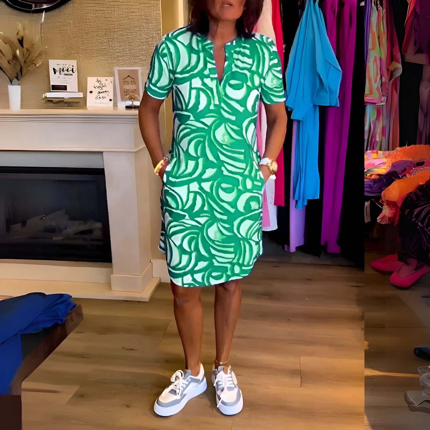 Maëlle – Robe d'été à col en V abstrait