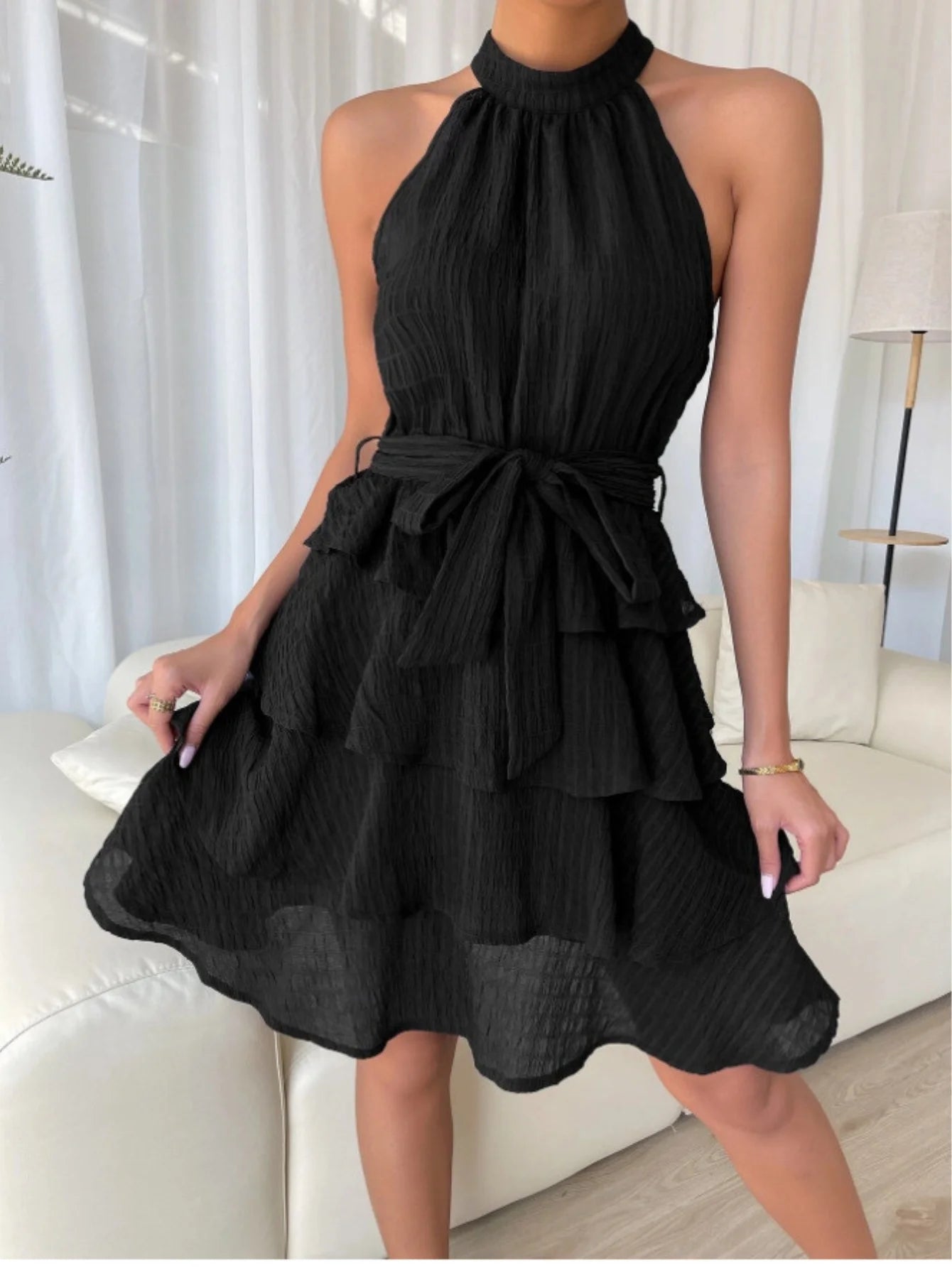 Orielle - Mini-robe sans manches à volants et volants