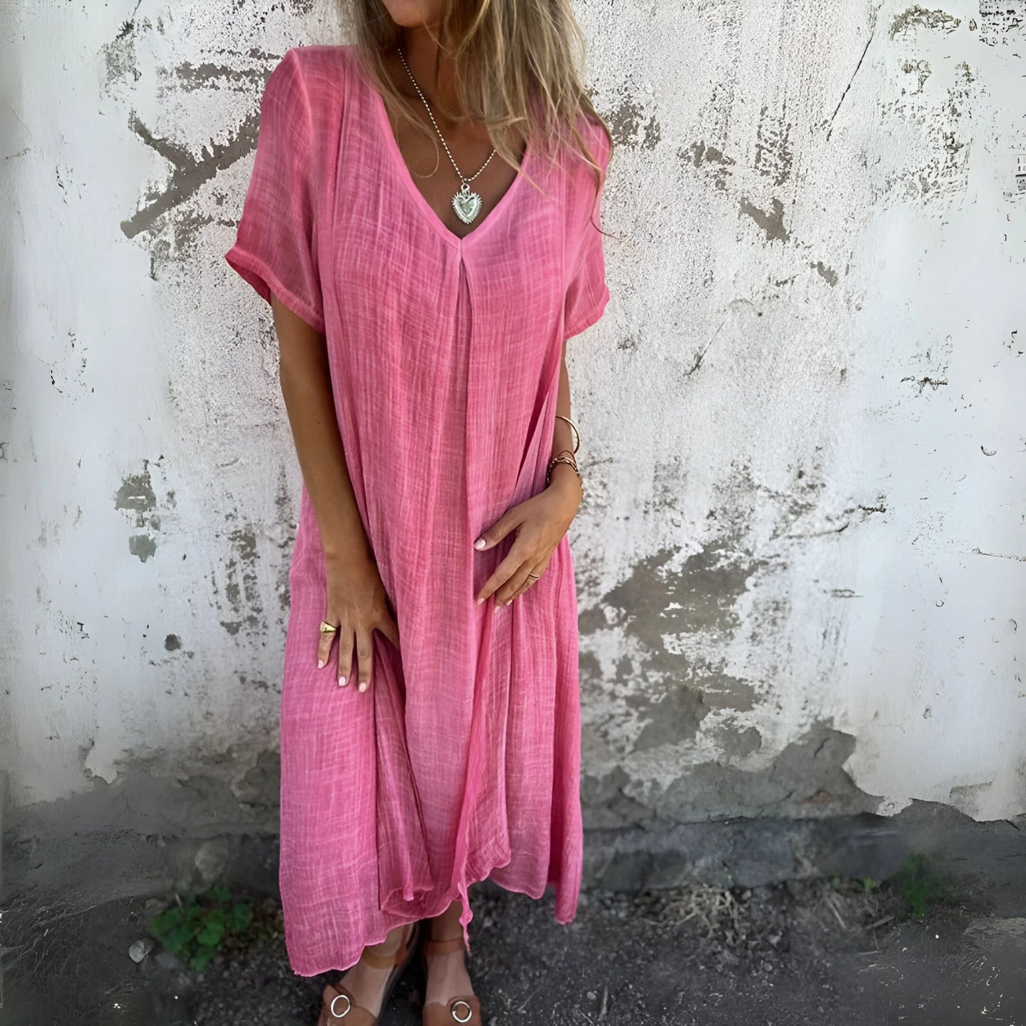 Solène – Robe midi décontractée à col en V