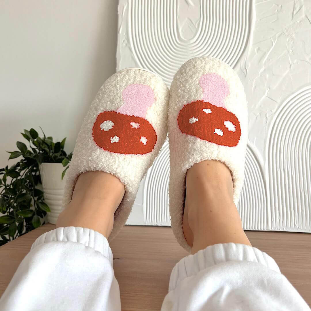 Amelisse – Chaussons en peluche cœur pour un confort douillet