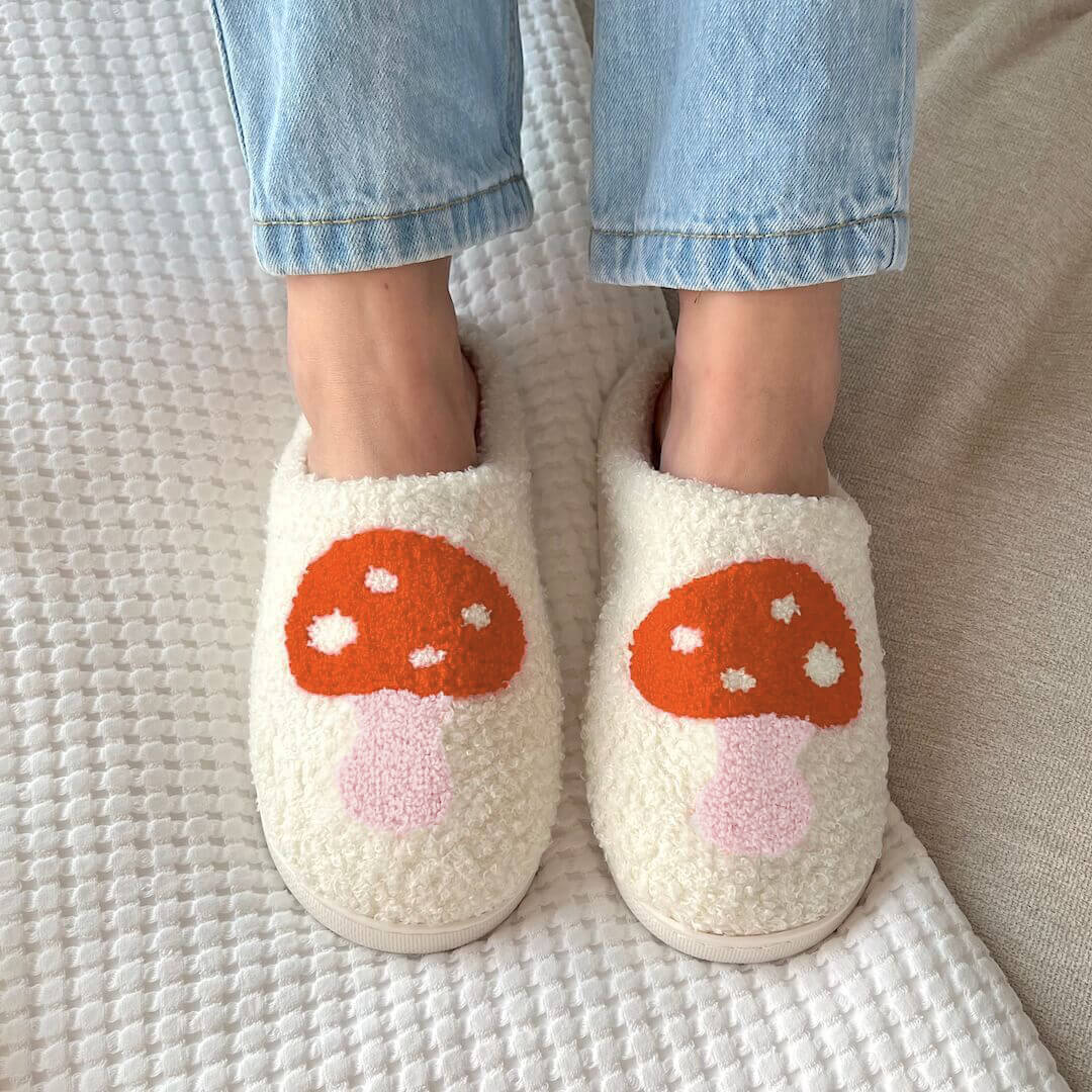 Amelisse – Chaussons en peluche cœur pour un confort douillet