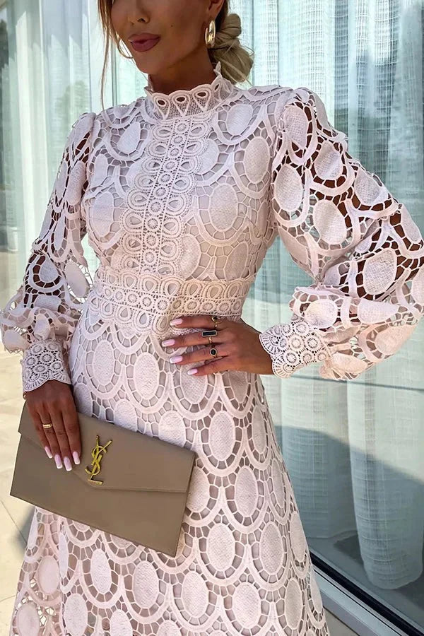 Aria - Robe mi-longue brodée de luxe