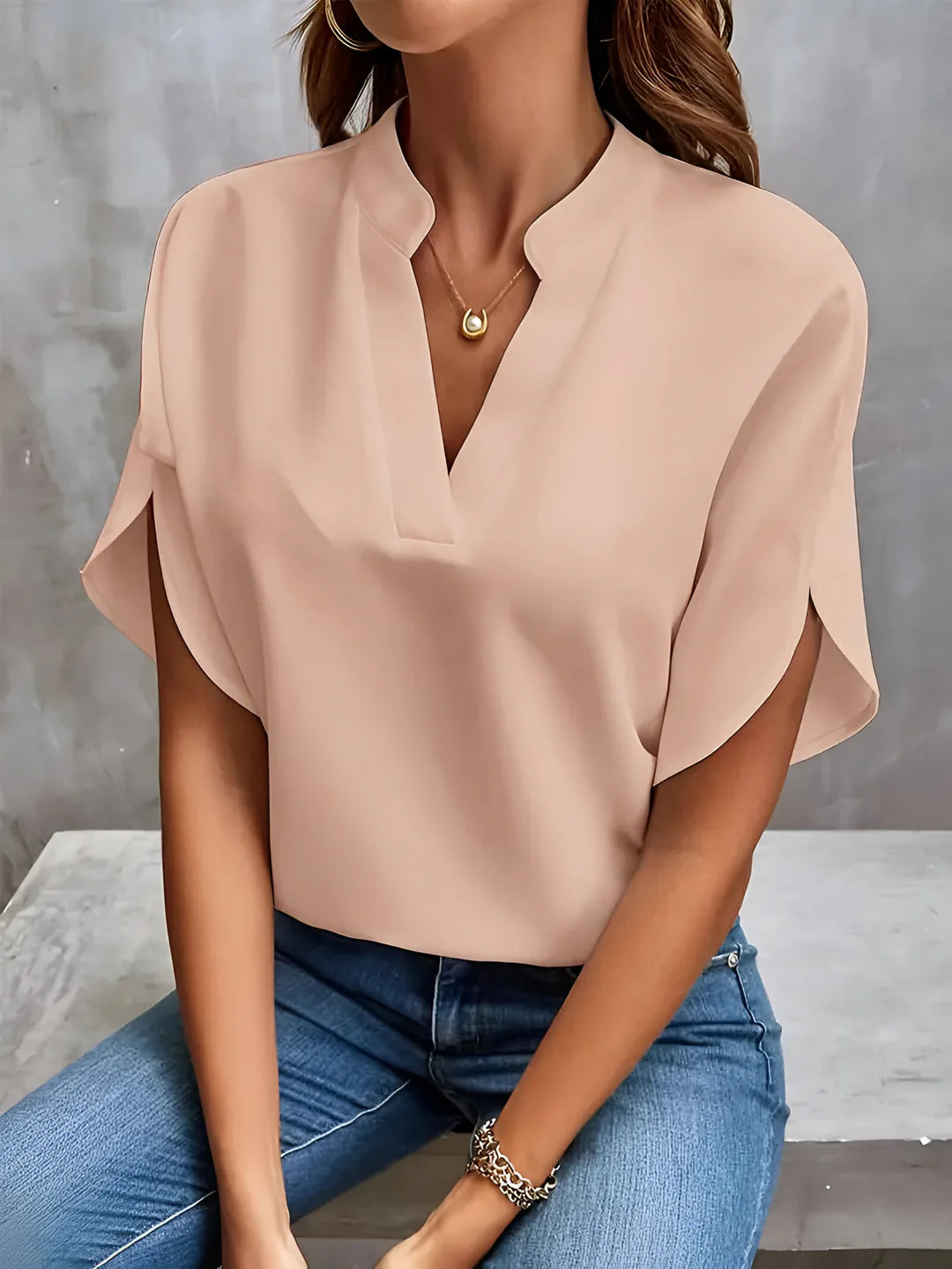 LIEKE - BLOUSE ÉLÉGANTE À COL CRANTÉ