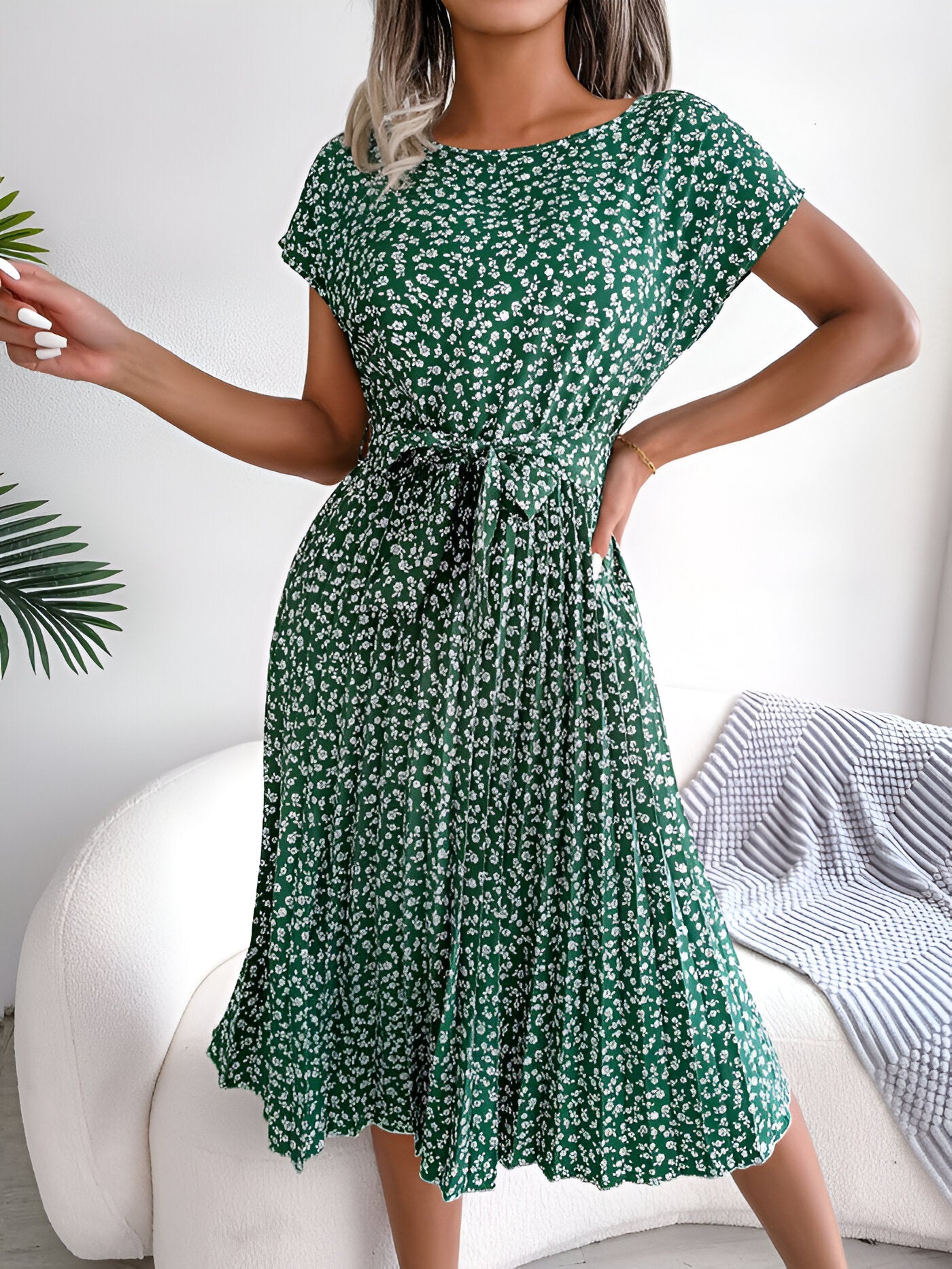 FENNA - ROBE ÉLÉGANCE PLISSÉE À FLEURS