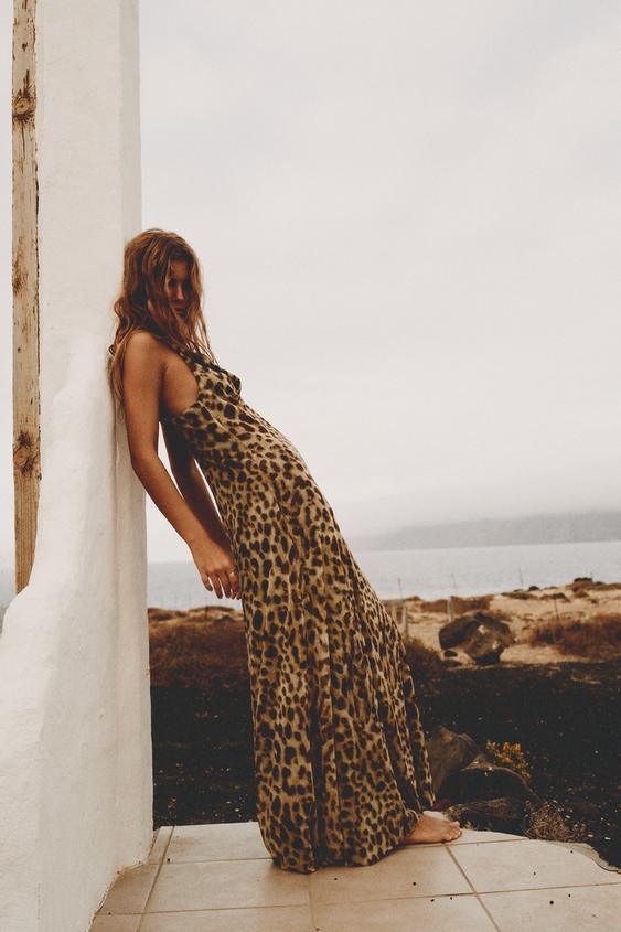 JULIA - Robe à imprimé léopard au style raffiné