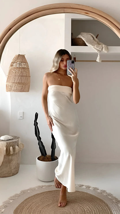 Aveline - Élégante robe dos nu en soie