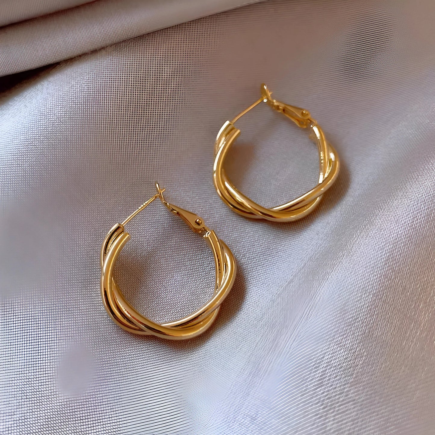 Élina - Gold-Plated Bold Hoop Earrings