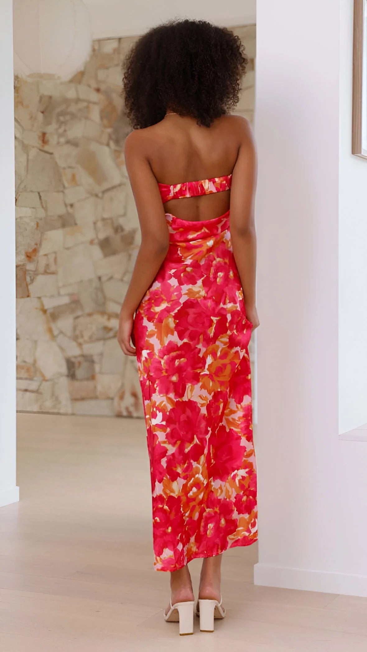 Violette - Robe dos nu en satin à imprimé floral