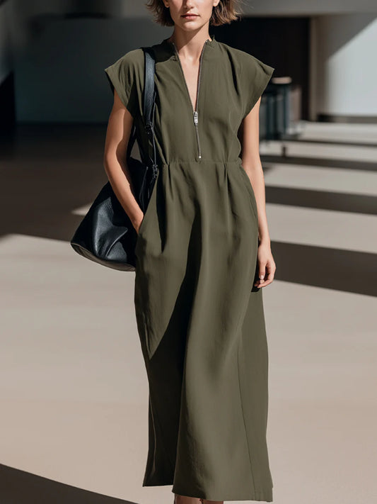 Robe longue vert olive d'inspiration utilitaire avec encolure zippée