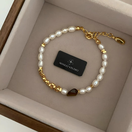 Isabeau - Bracelet Perle d'eau douce et Œil de tigre