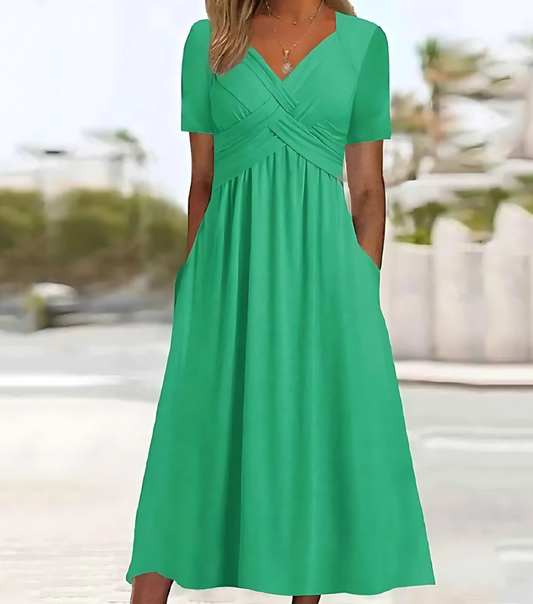 Meline - Robe longue au style féminin