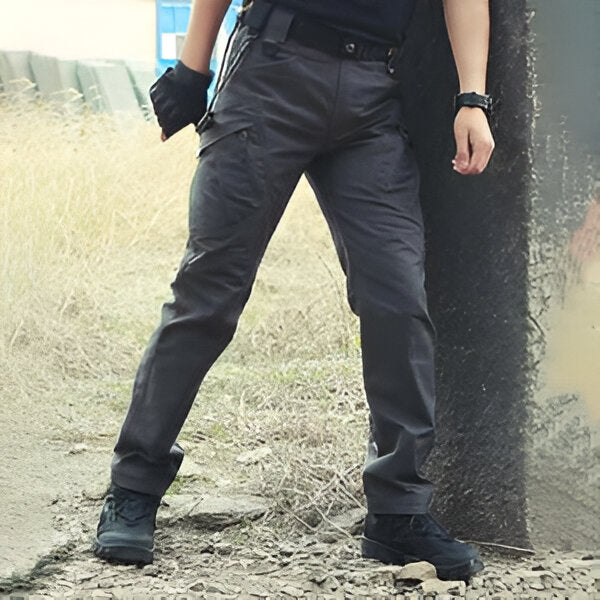 Męskie spodnie TacticalFit™ zapewniające wygodę na co dzień (Kup 1, otrzymaj 1 gratis)