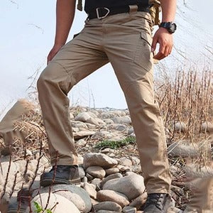 Męskie spodnie TacticalFit™ zapewniające wygodę na co dzień (Kup 1, otrzymaj 1 gratis)